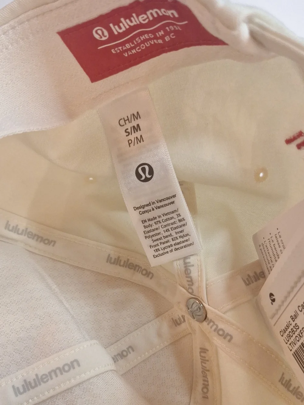 NWT LULULEMON classic Ball Cap Heart Valentines Edition S/M